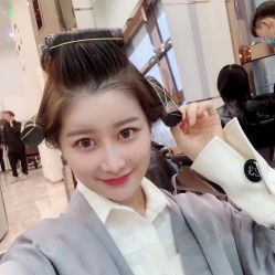 -Miracle集简美发沙龙