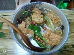 -陈记柳州螺蛳粉(大坪店)