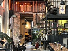 -锅炉咖啡·西餐·音乐酒厂
