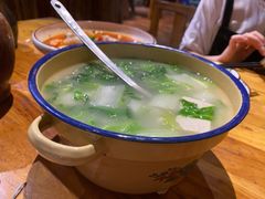 -老滇山寨•云南特色菜•地方菜•民族风情歌舞表演(金碧店)