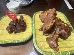 -东口码头·烧鸽子·鱼头泡饼·地方菜(金鹰悦城店)