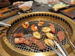 -铭牛烧肉·和牛海鲜自助(高新月牙湖店)