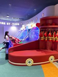 -奈尔宝家庭中心·亲子早教·派对餐厅(北京东坝万达店)