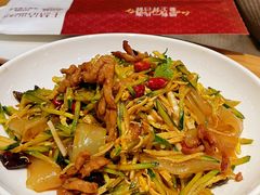 -王慧洁开口虾水饺·地道东北菜(银泰城店)