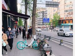 -泡桐树街