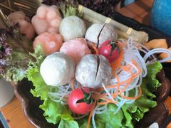 -湊湊火锅·茶憩(南京东路悦荟店)