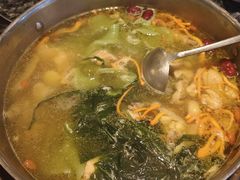 -一席地·本地鸡窝·杭帮鸡火锅(萧山银隆百货店)