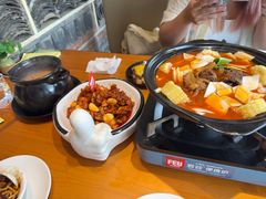 -莲餐厅·湖北菜·潜江小龙虾店(愚园路店)