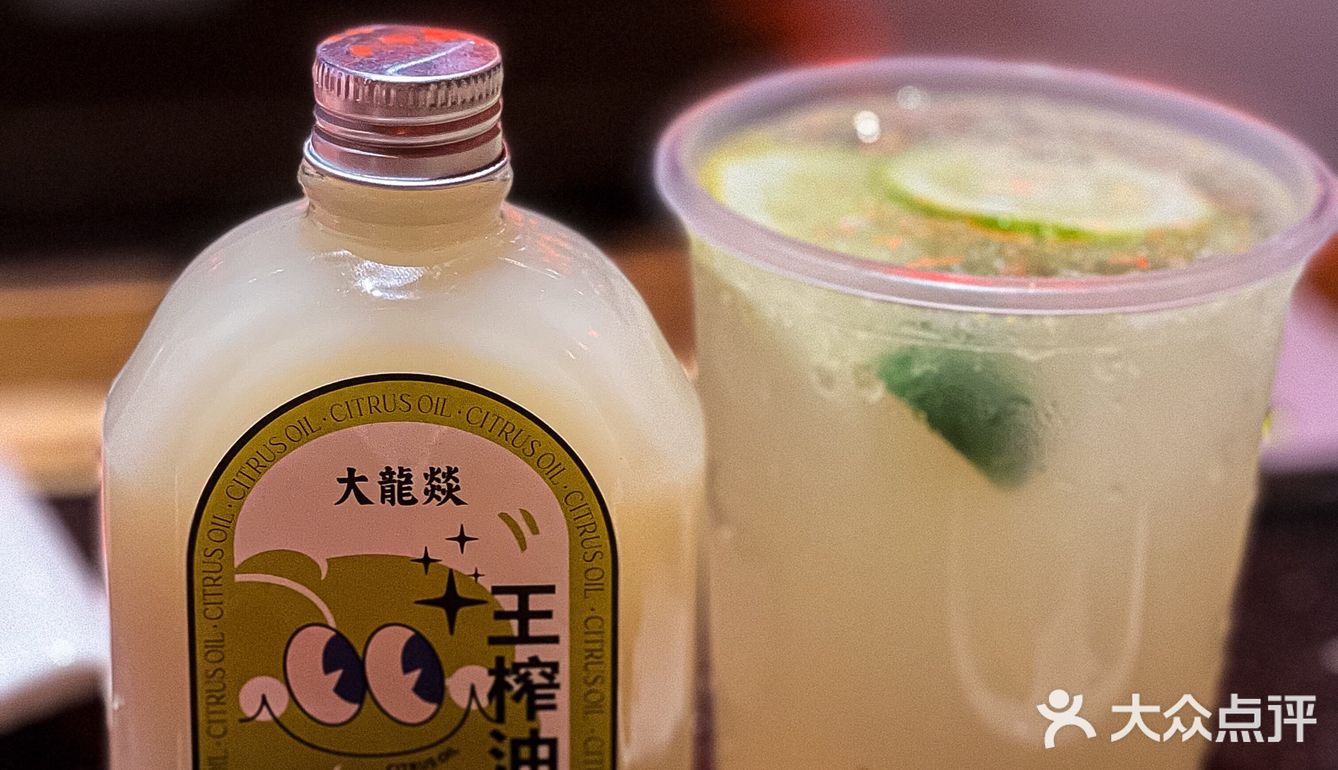 ‼️一边吃成都火锅，一边看川剧变脸丨女神节一起来吃火锅