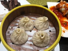 鲜肉小笼-梅龙镇酒家(南京西路总店)