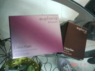 -上海彩妆秀摄影设计有限公司