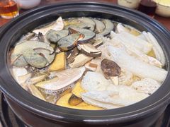 -菌之家·专业纯野生菌火锅·特色炒菌