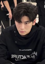 -尤司男士国潮理发馆