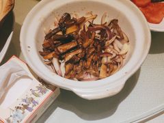 砂锅烧山菌-老牌坊鲁菜名店(宽厚里店)