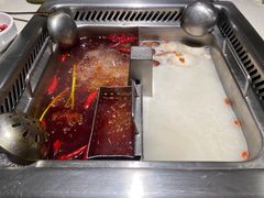 -海底捞火锅鲜切牛肉主题店(长寿路店)