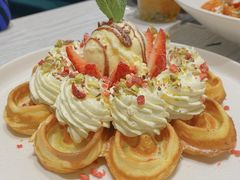 草莓芝士华夫饼-娜娜家·Nana's restaurant(国金汇店)