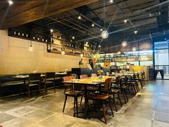 -Carbon莫卡哆·意大利复古集市餐厅(杭州大厦店)