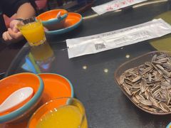 -川流不息·地道川菜·小龙虾(松东路店)