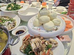 -鞍山大白鲨美食酒店