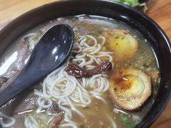 -花溪巷牛肉粉(泉城路店)