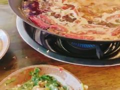 -黄潇洒老火锅(九眼桥宏济巷店)
