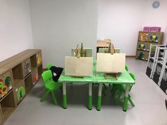 -小院儿童绘馆(富国里店)