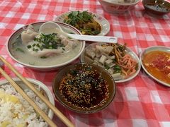 -老方桌烂蹄花川菜馆(九龙坡店)