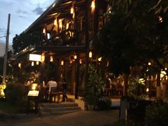 -Dash Teak House