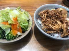 -红猪卤肉饭(大西洋美食城店)
