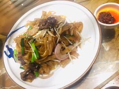 干炒牛河-广东道至正餐厅(区庄店)