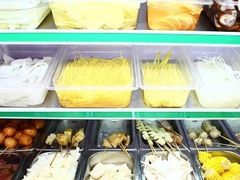 自助取餐区-万记麻辣烫国展总店
