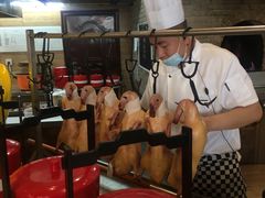 -老街坊美食汇(玉兰大街店)