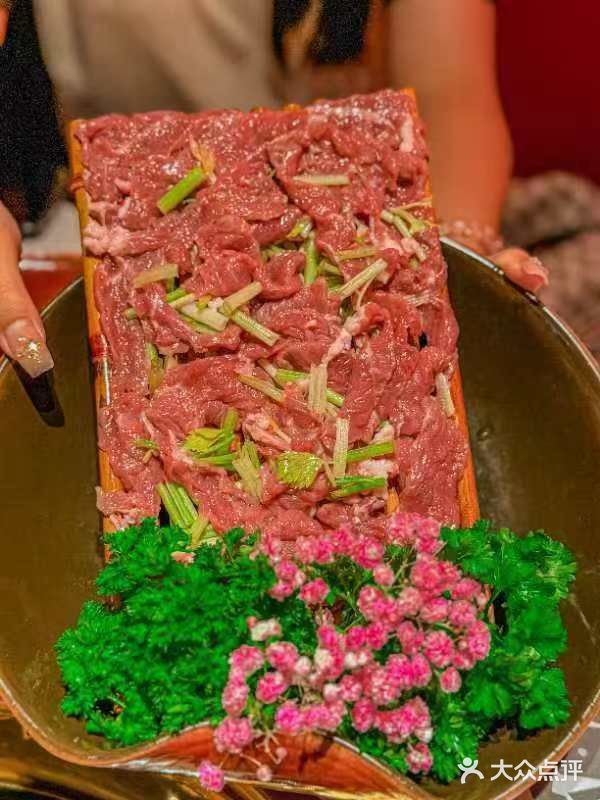 姐妹们!七堡地铁口新开的这家德庄火锅也太绝了吧