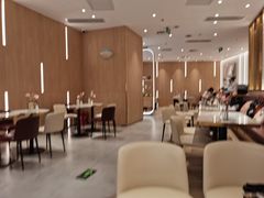 大堂-哈根达斯(国瑞店)