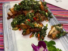 -香巴拉云南餐厅(华莱坞店)