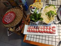 -山悦里 山野·鲜火锅(罗斯福广场店)