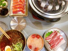 -围炉肉舍丹东海鲜烤肉·烤活鳗(步行街店)