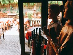 -Dash Teak House