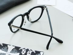 -目艮眼镜SHOWROOM(品牌集合店)