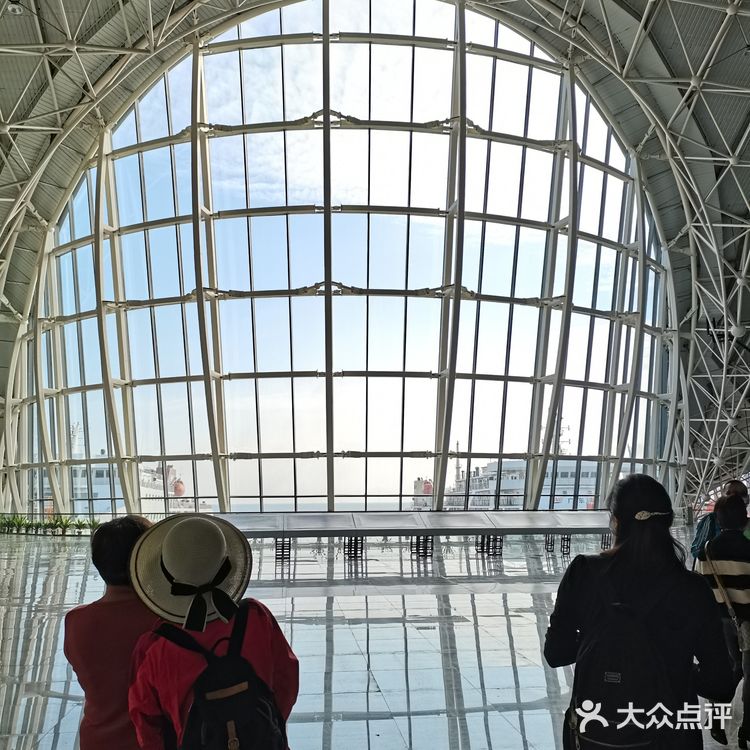 搭上湛江西→海口的轮渡，开始海南之旅。