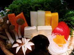 -湊湊火锅·茶憩(新中关购物中心店)