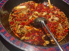 -何师傅美蛙鱼头(汉街店)
