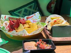 -Famous肥猫墨西哥音乐餐吧(五棵松华熙LIVE店)