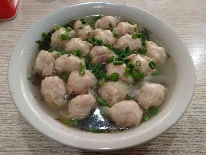 老游水吉扁肉光饼-"这家店的扁肉是真的手打的哦,而且不懂他们.