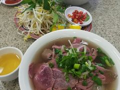 -鸿记越南牛鸡粉