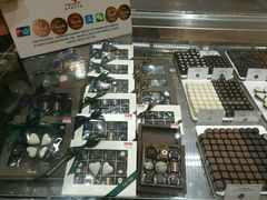 -VENCHI 闻绮(上海佛罗伦萨小镇店)