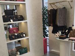-六六奢品·vintage中古·回收二手奢侈品包包手表首饰(环球港店)