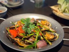 -大头虾越式风味餐厅(光明广场店)