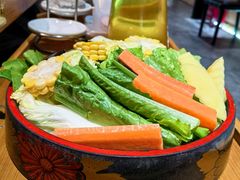 -一朵菌·野生菌探索家火锅(南亚店)