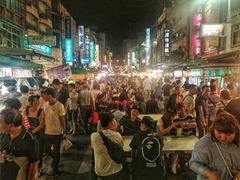 -六合夜市